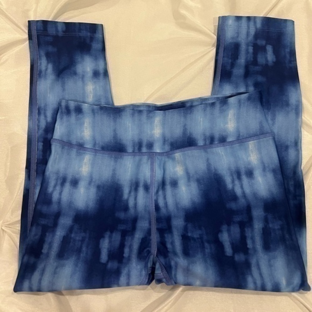 UNDER ARMOUR TYE DIE LEGGINGS SIZE XS